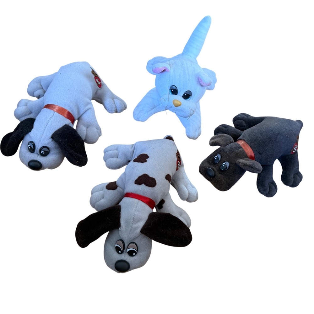 Vintage 1980s Tonka Pound Puppies‎ lot of small plush bundle puppies and kitty